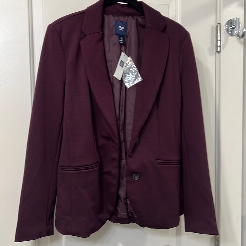 New never worn Plum colored Gap Blazer  w rib-like texture size 0